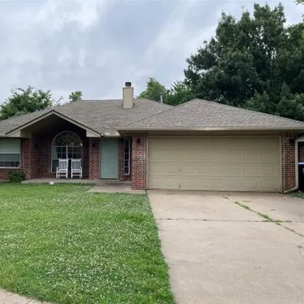 Rent this 3 bed house on 1505 Tree Line Drive in Norman, OK 73071