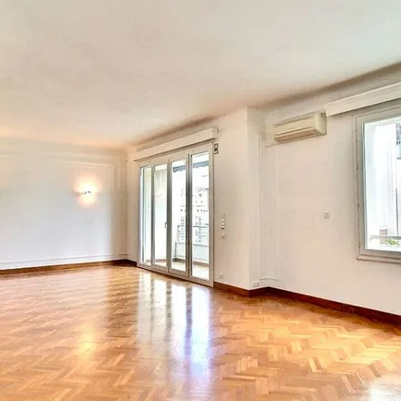 Rent this 3 bed apartment on 61 La Canebière in 13001 1er Arrondissement, France