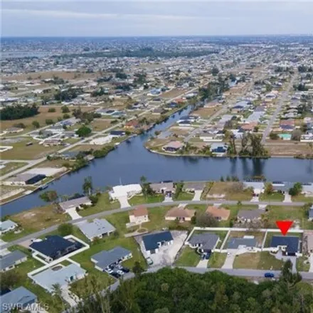 Image 4 - 276 Southwest 22nd Court, Cape Coral, FL 33991, USA - House for sale