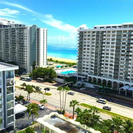 Image 7 - 5500 Block, Miami Beach, FL 33140, USA - Condo for rent