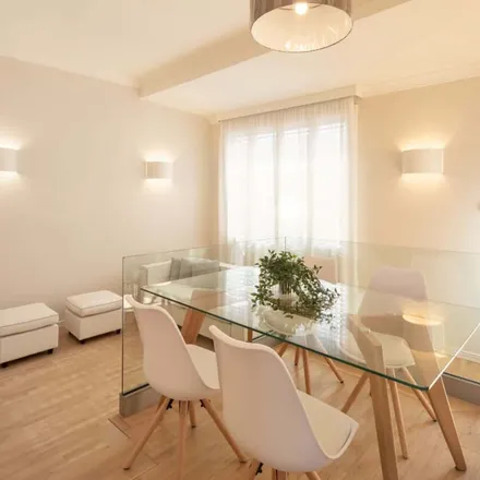 Rent this 2 bed apartment on Via dei Calzaiuoli 38 R in 50122 Florence FI, Italy