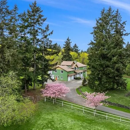 Buy this 5 bed house on Nute's Pond Park in 2101 Toe Jam Hill Road Northeast, Bainbridge Island