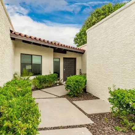 Image 5 - 7244 East Solano Drive, Scottsdale, AZ 85250, USA - House for sale