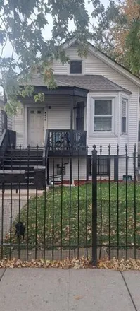 Buy this 2 bed house on 4816 West Ferdinand Street in Chicago, IL 60644