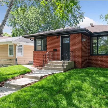 Buy this 4 bed house on 2735 North Upton Avenue in Minneapolis, MN 55411