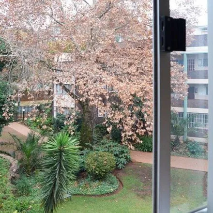 Rent this 3 bed apartment on Ravenswood Avenue in Birdhaven, Rosebank