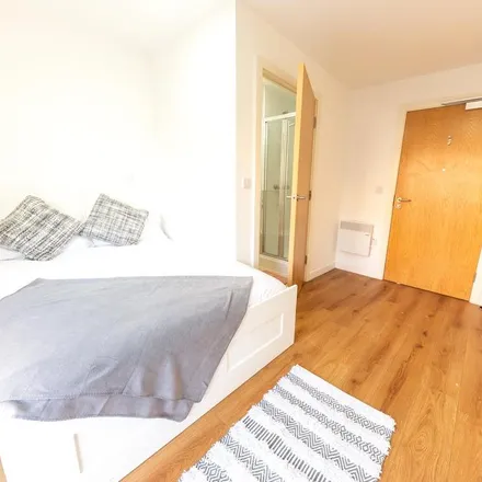 Rent this 3 bed apartment on 31 Seymour Street in Knowledge Quarter, Liverpool