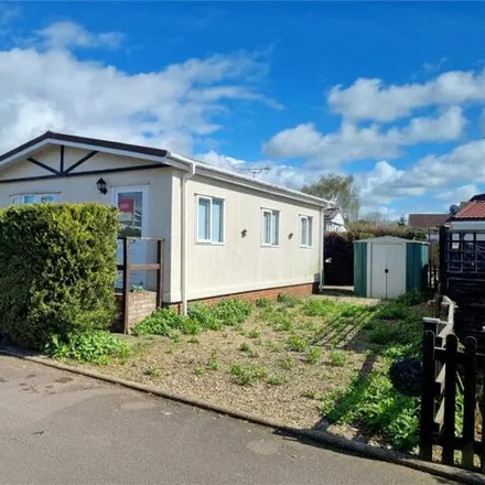 Buy this 2 bed house on unnamed road in Lower Stondon, United Kingdom