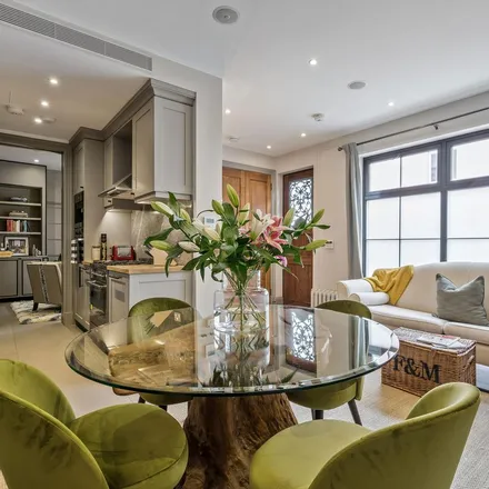 Rent this 5 bed apartment on 10 Old Manor Yard in London, SW5 9AB