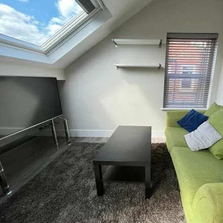 Rent this 2 bed room on Henry Road in West Bridgford, NG2 7ND