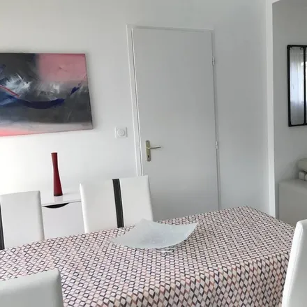 Rent this 1 bed apartment on 56000 Vannes