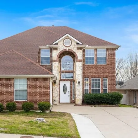 Buy this 4 bed house on 7916 Glenway Drive in Dallas, TX 75249