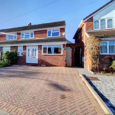 Buy this 3 bed duplex on Tudor Close in Chasetown, WS7 0BN