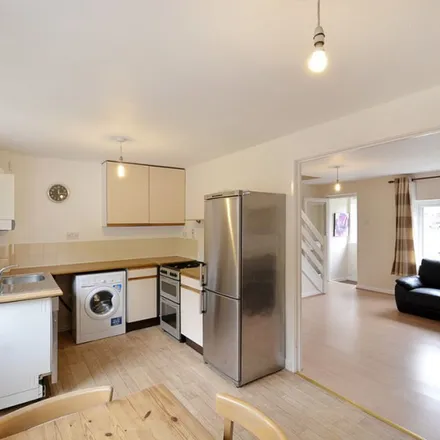 Rent this 2 bed apartment on Waterman's Way in Surrey Quays, London