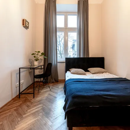 Rent this 4 bed room on Librowszczyzna 6 in 31-030 Krakow, Poland