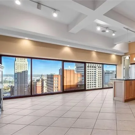 Buy this 1 bed condo on Wallstreet Tower in 1101 Walnut Street, Downtown Kansas City