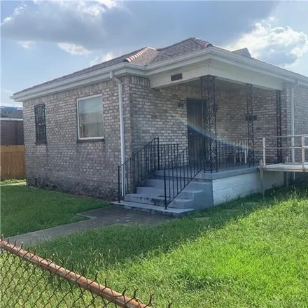 Buy this 3 bed house on 2236 Clouet Street in New Orleans, LA 70117