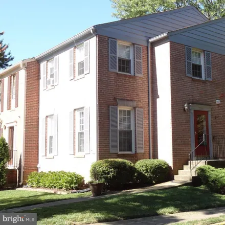 Rent this 3 bed townhouse on 10345 Emerald Rock Drive in Oakton, Fairfax County