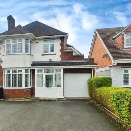Buy this 3 bed house on 18 New Rowley Road in Dixons Green, DY2 8AU