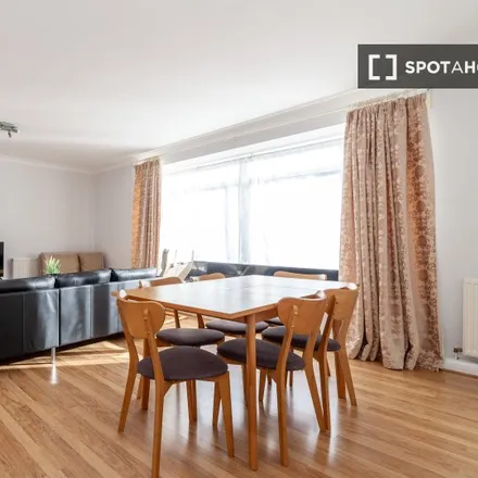 Rent this 2 bed apartment on Belsize Park House in 59-60 Belsize Park, London