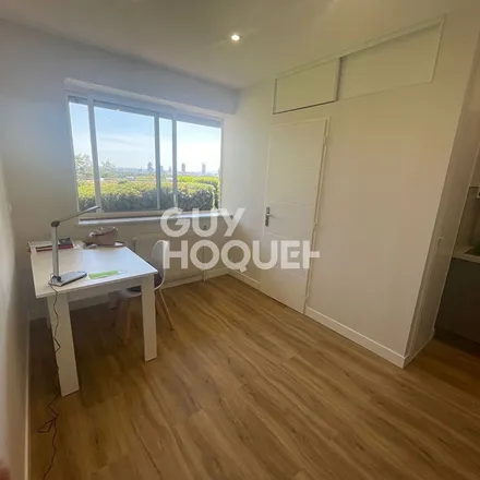 Rent this 1 bed apartment on 18 Chemin de Boutary in 69300 Caluire-et-Cuire, France