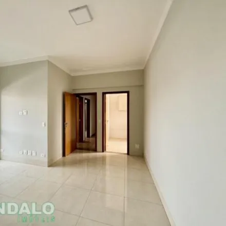 Rent this 3 bed apartment on Avenida Prudente de Morais in Jardim Ipiranga, Maringá - PR