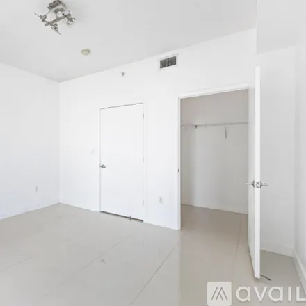 Image 3 - 1111 SW 1st Ave, Unit 2Bed - Condo for rent