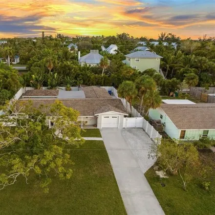 Image 2 - 588 Russell Street, Longboat Key, Manatee County, FL 34228, USA - House for sale