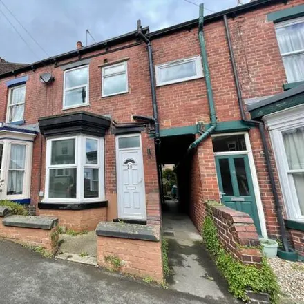 Rent this 3 bed house on Fulmer Road in Sheffield, S11 8UF