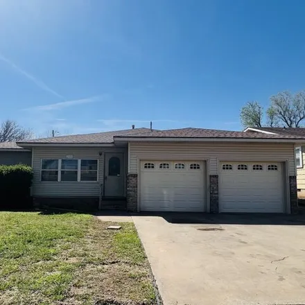 Buy this 3 bed house on 2349 Taylor Avenue in Woodward, OK 73801