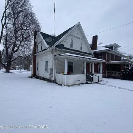 Buy this 2 bed house on 1612 North Washington Avenue in Lansing, MI 48906