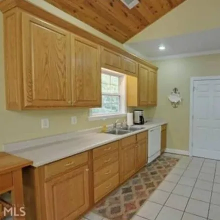 Rent this 3 bed house on Martin