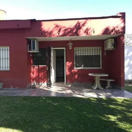 Buy this studio house on Calle 152 in Partido de La Plata, Arturo Seguí