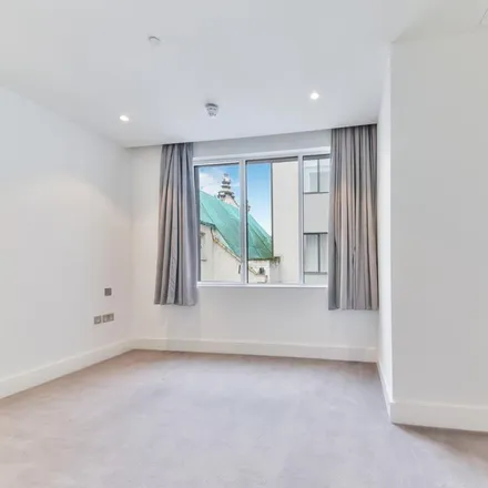 Image 9 - Waterman House, 41 Kingsway, London, WC2B 6TP, United Kingdom - Apartment for rent