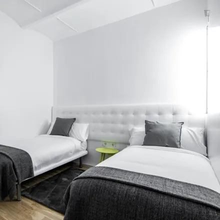 Rent this 3 bed apartment on Carrer de Roger de Flor in 93, 08013 Barcelona
