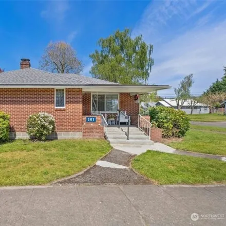 Buy this 3 bed house on 509 West Cherry Street in Centralia, WA 98531