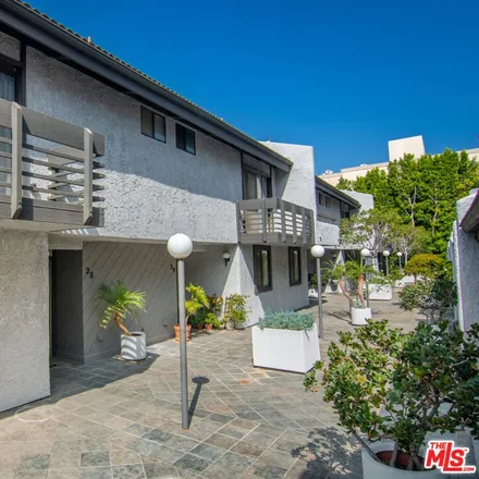 Image 9 - 1925 South Beverly Glen Boulevard, Los Angeles, CA 90025, USA - Townhouse for sale