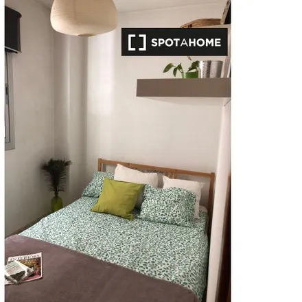 Rent this 2 bed room on Carrer de Pujades in 224, 08005 Barcelona