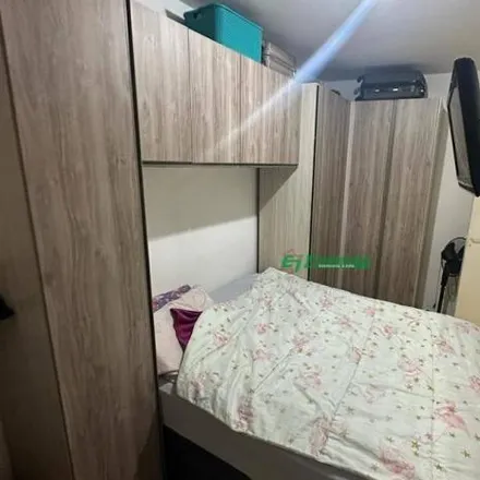 Buy this 2 bed apartment on Avenida Brigadeiro Faria Lima 700 in Cocaia, Guarulhos - SP
