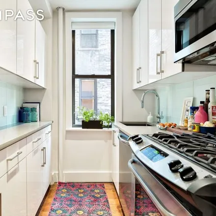 Image 4 - 245 West 25th Street, New York, NY 10001, USA - House for rent