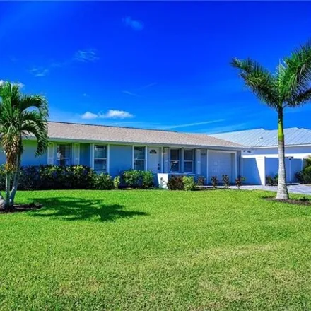 Image 3 - 696 105th Avenue North, Collier County, FL 34108, USA - House for rent