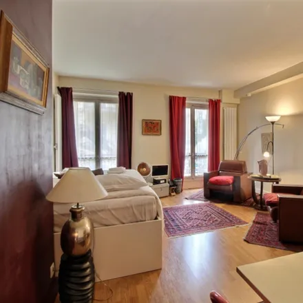 Image 8 - 34 Rue des Martyrs, 75009 Paris, France - Apartment for rent