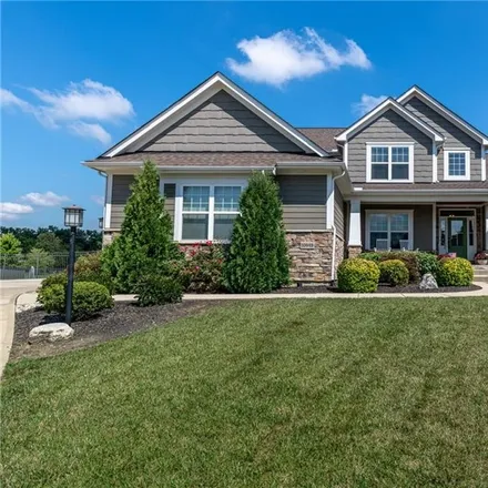 Buy this 5 bed house on 10949 Shallow Creek Court in Washington Township, OH 45458