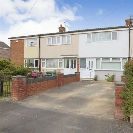 Buy this 3 bed townhouse on Birchen Road in Park Gate, SO31 6QT