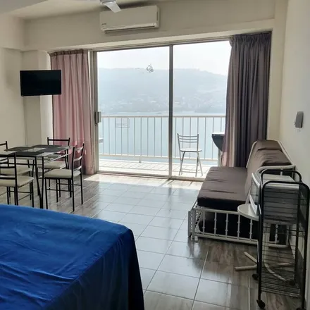 Rent this 1 bed apartment on Acapulco de Juárez