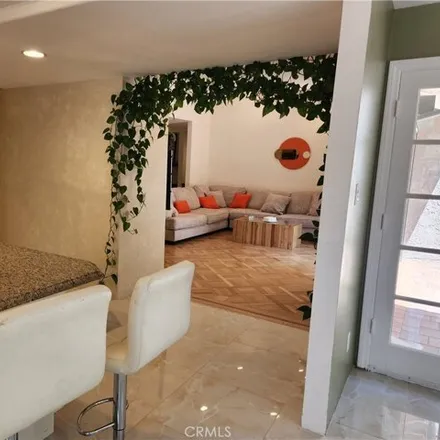 Image 4 - 20305 Chapter Drive, Los Angeles, CA 91364, USA - House for rent