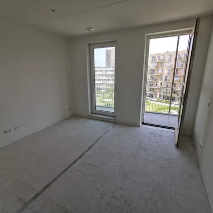 Rent this 3 bed apartment on Kees Broekmanstraat 94 in 1095 MS Amsterdam, Netherlands