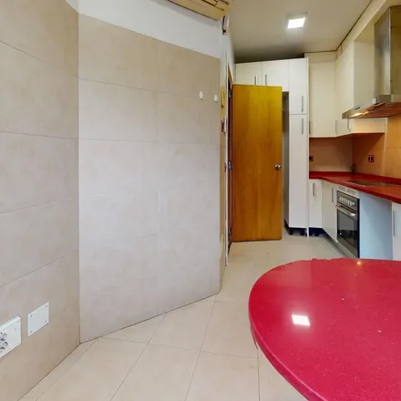 Rent this 6 bed apartment on Madrid in Subdirección General de Planificación y Gestión de Infraestructuras y Medios para la Seguridad, Avenida de Pío XII
