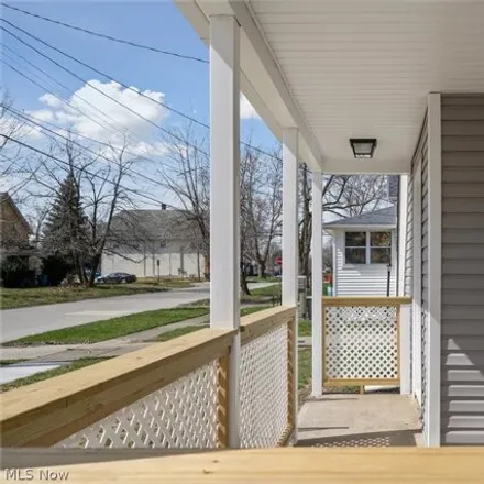 Image 4 - 863 East 34th Street, Lorain, OH 44055, USA - House for sale