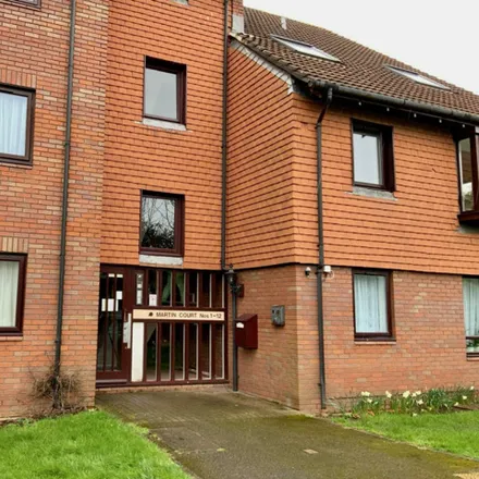 Rent this 2 bed room on Marina Gardens in Bristol, BS16 3YW